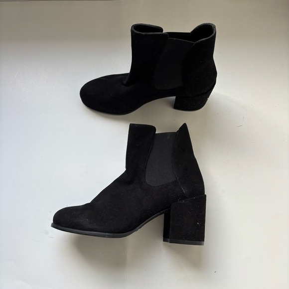 Stuart Weitzman Yuliana 60MM Chelsea Booties Sz 6 - Picture 1 of 6
